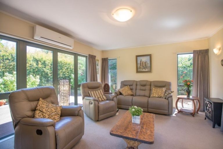 Photo of property in 3a Larch Grove, Paraparaumu, 5032