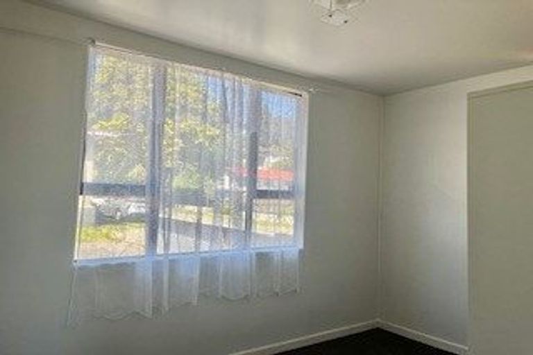 Photo of property in 53a Pleasant Road, Glen Eden, Auckland, 0602