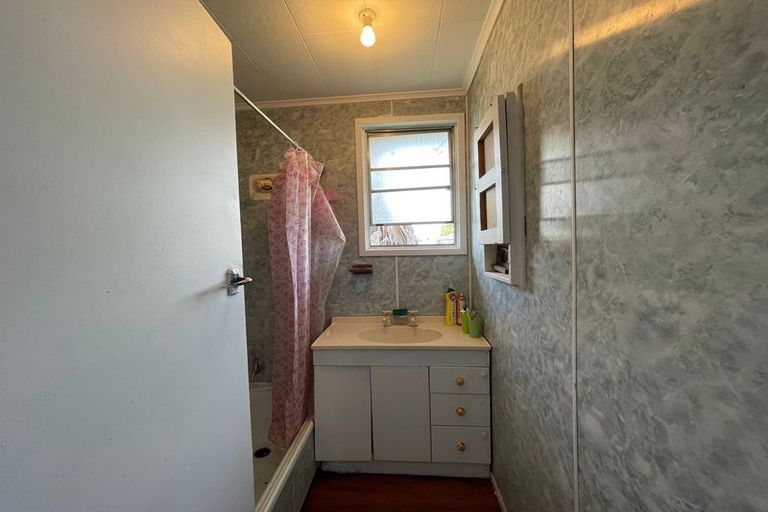 Photo of property in 9 Hardie Street, Mangere East, Auckland, 2024