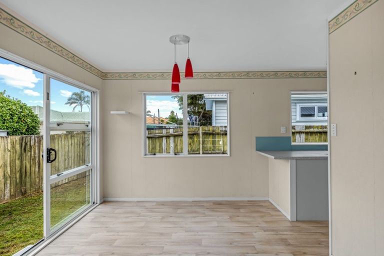 Photo of property in 122 Florence Avenue, Orewa, 0931