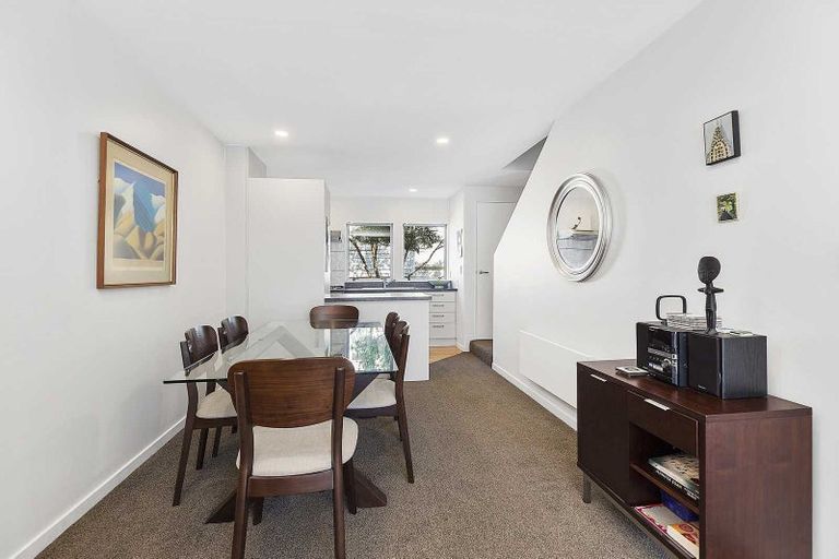 Photo of property in 152c Tasman Street, Mount Cook, Wellington, 6021