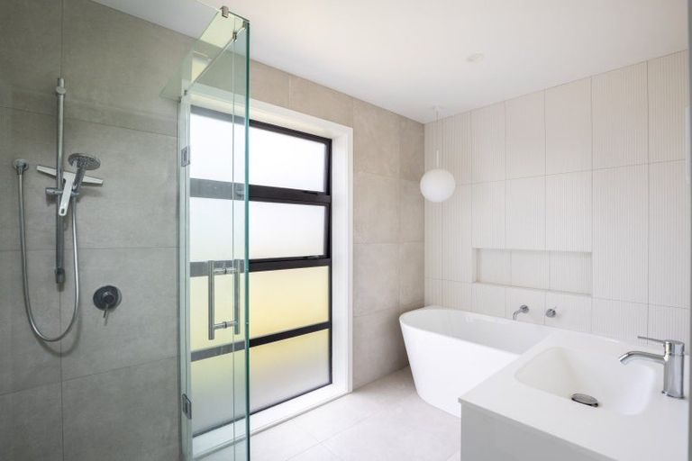 Photo of property in 13 Thomason Road, Egmont Village, New Plymouth, 4371