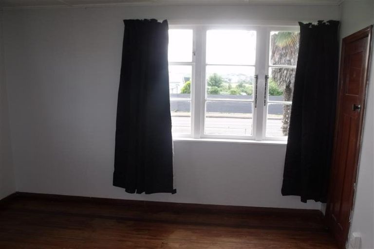 Photo of property in 69 Racecourse Road, Waipukurau, 4200