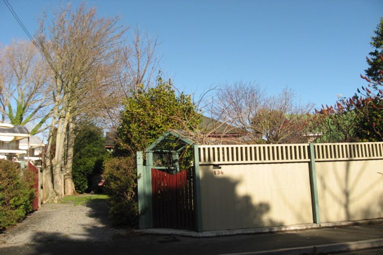 Photo of property in 134 Holly Road, St Albans, Christchurch, 8014