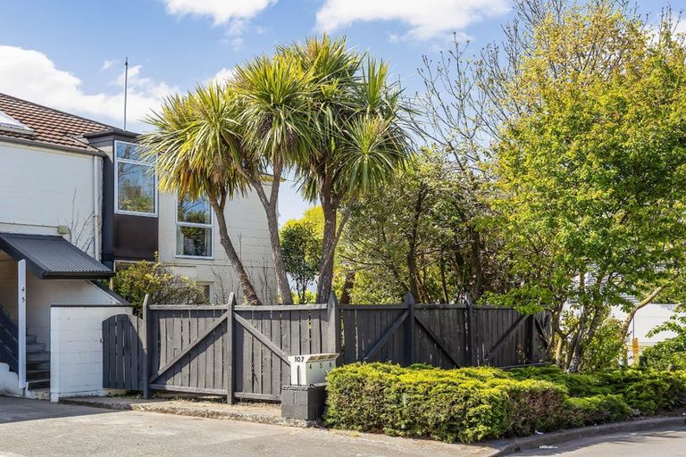 Photo of property in 5/107 Holly Road, St Albans, Christchurch, 8014