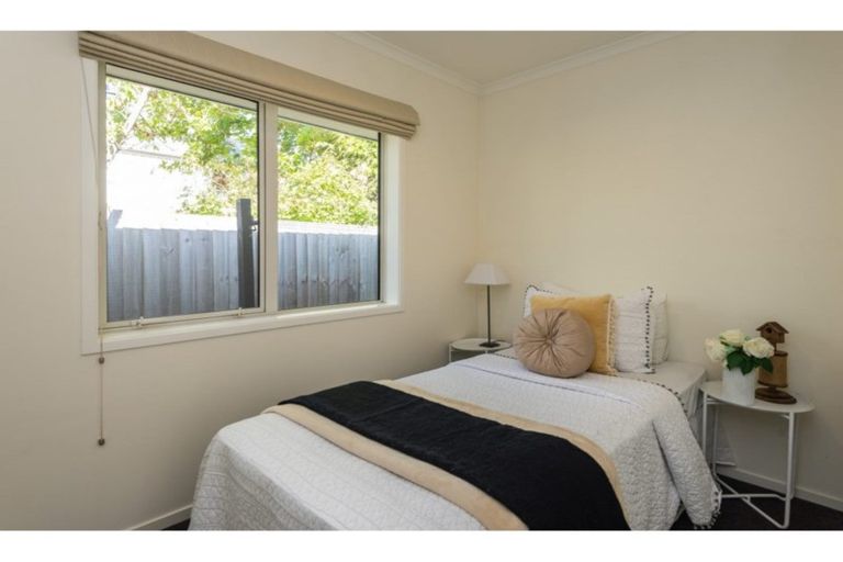 Photo of property in 32 Edgeware Road, St Albans, Christchurch, 8014