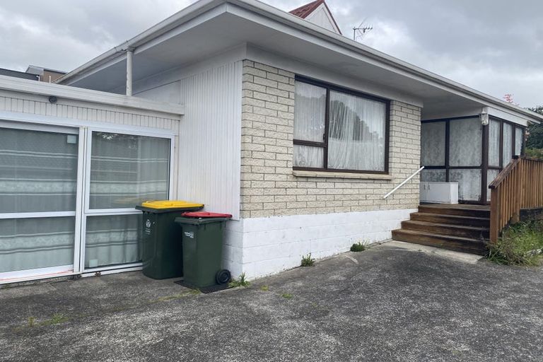 Photo of property in 1/56 Highland Park Drive, Highland Park, Auckland, 2010