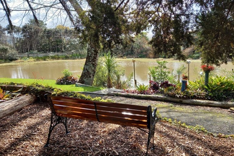 Photo of property in 22 Hammond Avenue, Hatfields Beach, Orewa, 0931