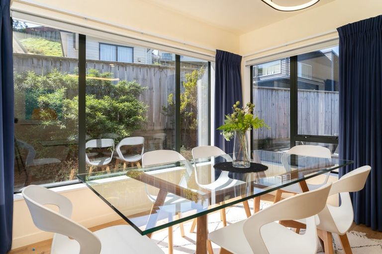 Photo of property in 17 Cheetwood Street, Churton Park, Wellington, 6037