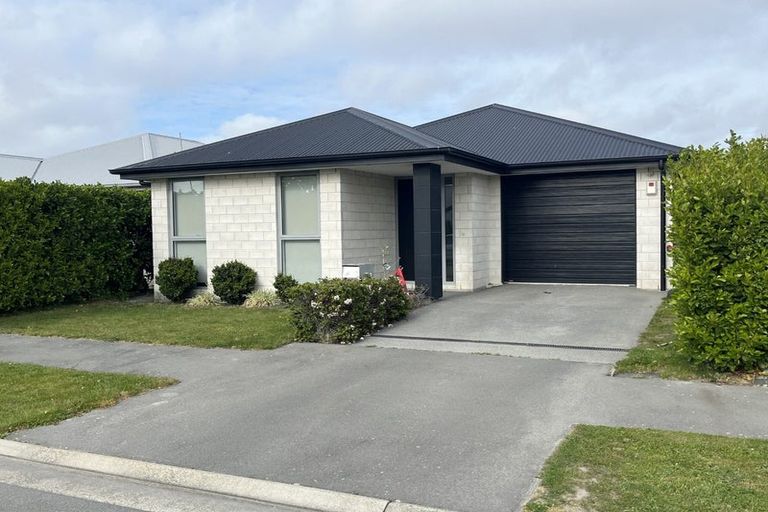 Photo of property in 8 George Square West, Wigram, Christchurch, 8025