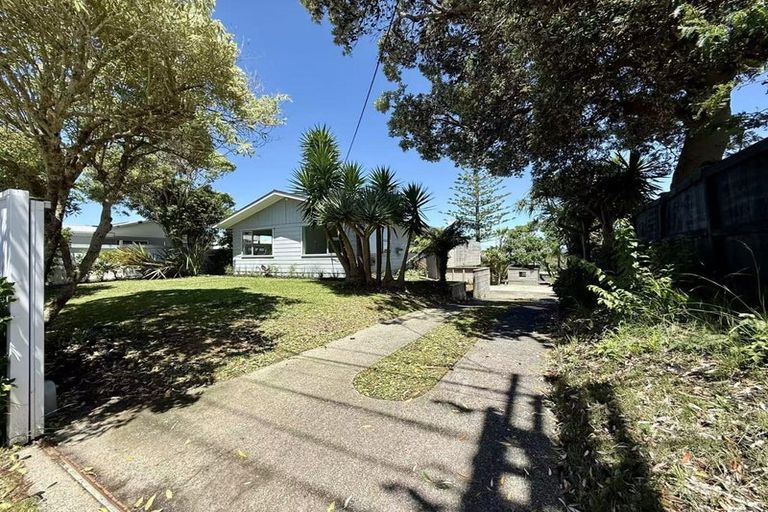Photo of property in 264 Glenvar Road, Torbay, Auckland, 0630