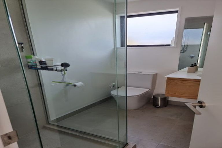 Photo of property in 261a Edgeware Road, Edgeware, Christchurch, 8013