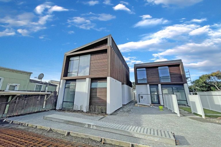 Photo of property in 149u4 Onepu Road, Lyall Bay, Wellington, 6022