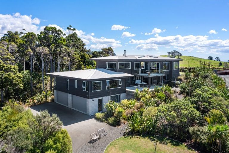 Photo of property in 28 Matheson Bush Road, Leigh, 0985