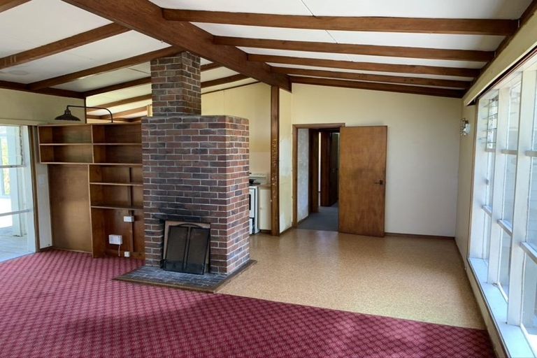 Photo of property in 6 Donovan Avenue, Massey, Auckland, 0614