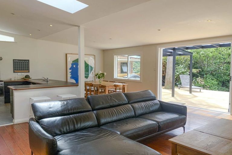 Photo of property in 9 School Road, Morningside, Auckland, 1021