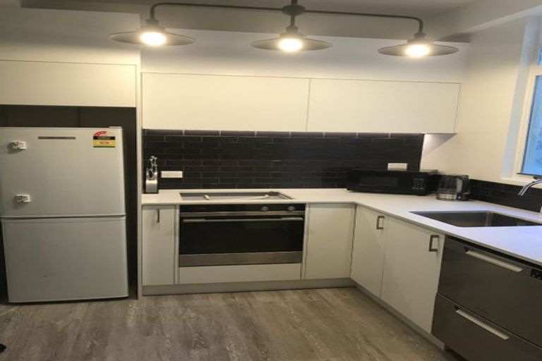 Photo of property in 154u1 Oriental Parade, Oriental Bay, Wellington, 6011
