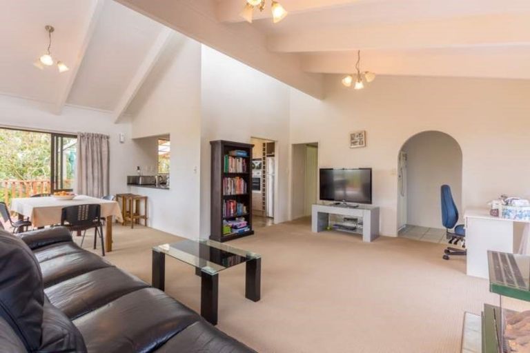 Photo of property in 21 Moorgreen Heights, Torbay, Auckland, 0630