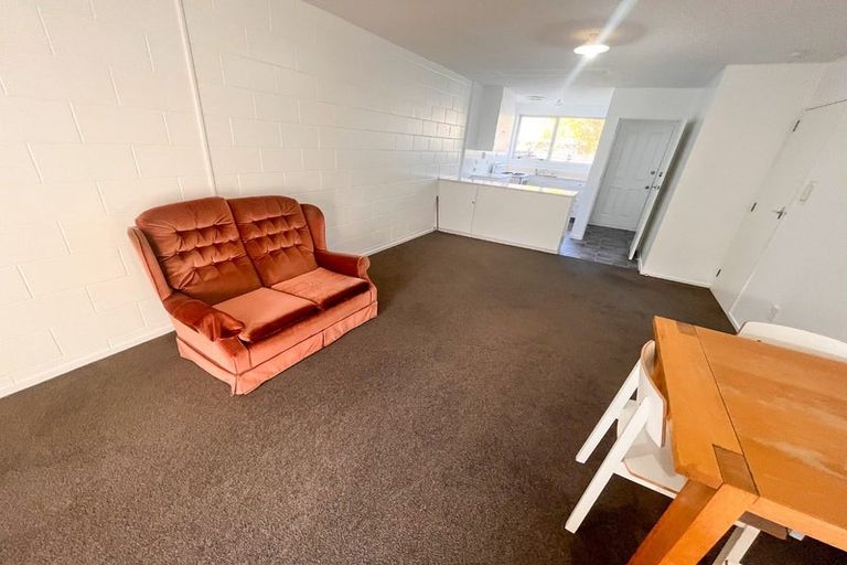 Photo of property in 3/324 Ferry Road, Waltham, Christchurch, 8011