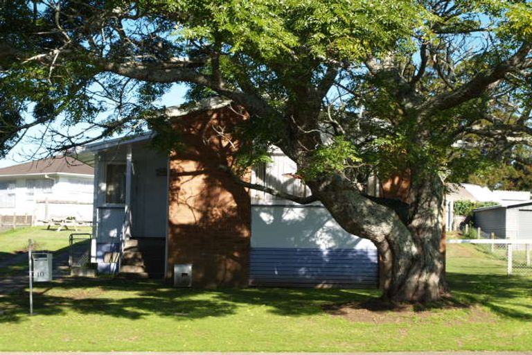 Photo of property in 42 Ferguson Street, Mangere East, Auckland, 2024