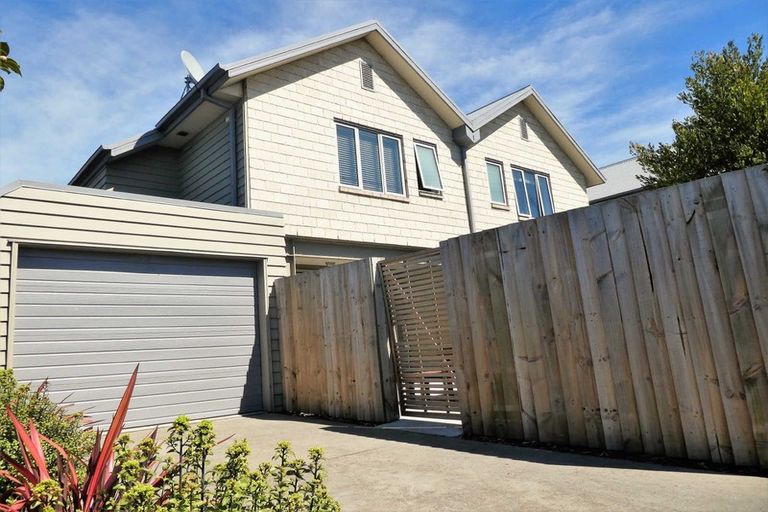 Photo of property in 22 Charles Street, Waltham, Christchurch, 8011