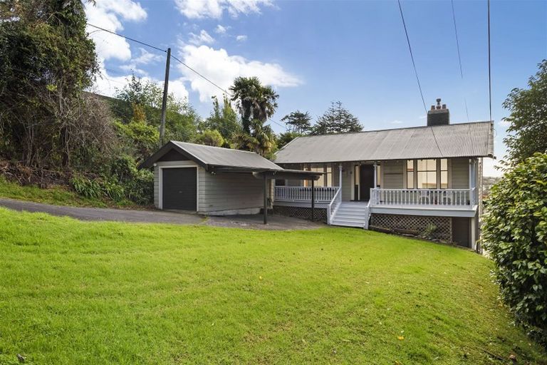 Photo of property in 145 Ocean View Road, Hillcrest, Auckland, 0627