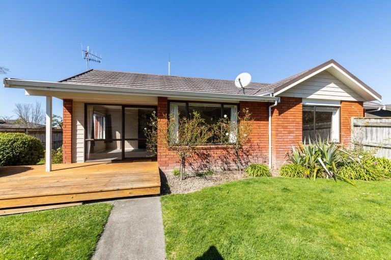Photo of property in 52 Hetley Crescent, Taradale, Napier, 4112