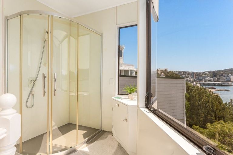 Photo of property in 9u5 Wilkinson Street, Oriental Bay, Wellington, 6011