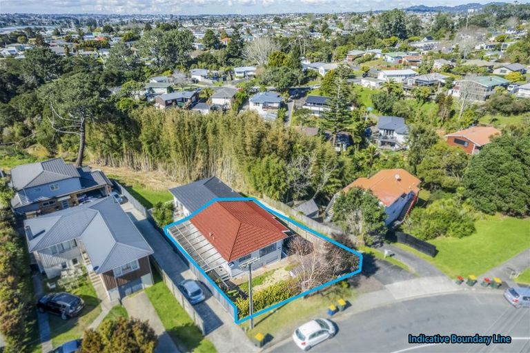 Photo of property in 1/111 Tirimoana Road, Te Atatu South, Auckland, 0602