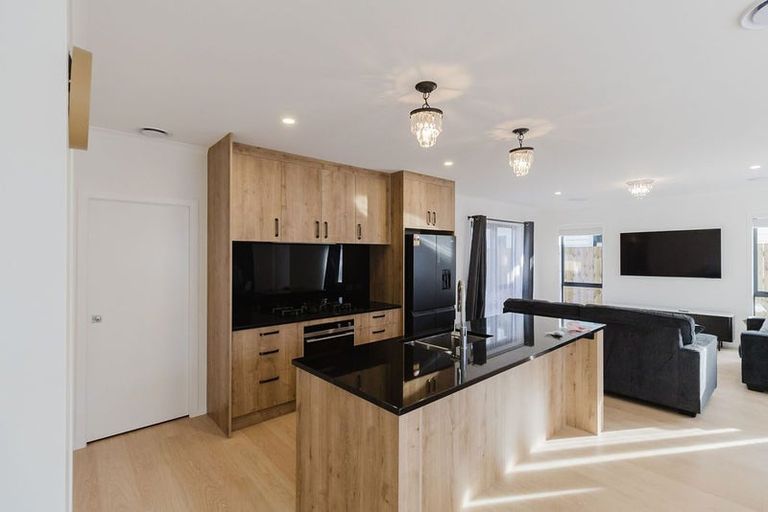 Photo of property in 53 Rochdale Drive, Churton Park, Wellington, 6037