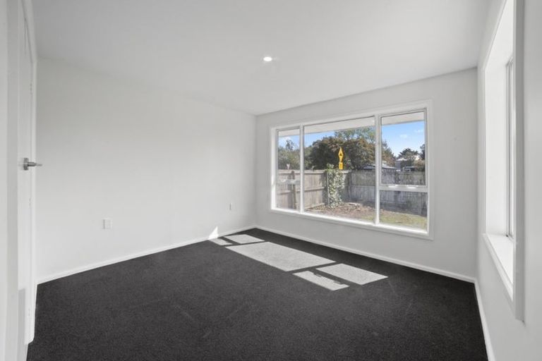 Photo of property in 2/60 Grahams Road, Burnside, Christchurch, 8041