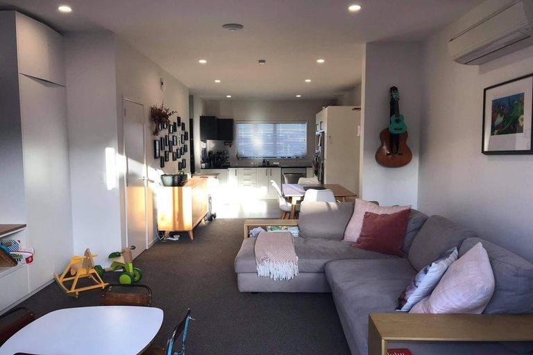 Photo of property in 16 Joshua Carder Drive, Hobsonville, Auckland, 0616