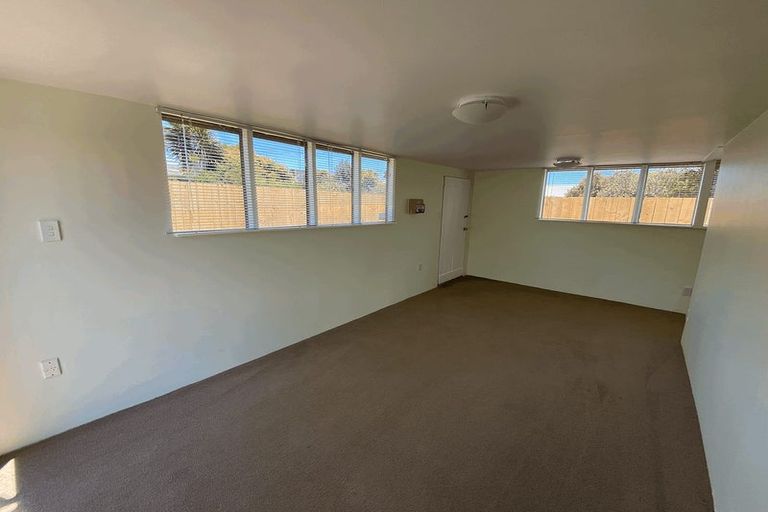 Photo of property in 5 Simpson Road, Ranui, Auckland, 0612
