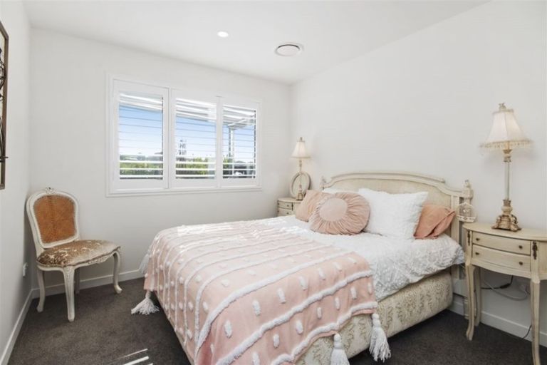 Photo of property in 15 Knoll Rise, Pukekohe, 2120