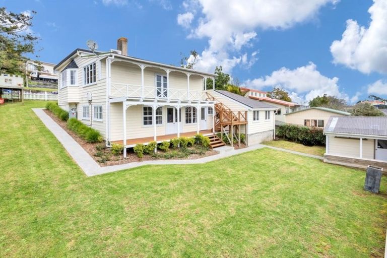 Photo of property in 4 Nelson Street, Helensville, 0800