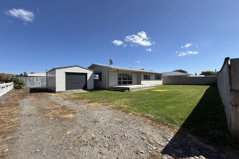 Photo of property in 27 Blake Street, Waitara, 4320