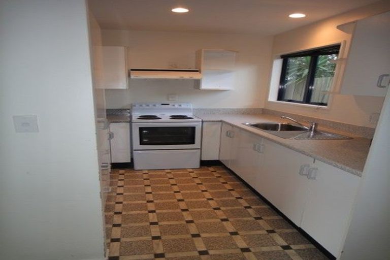 Photo of property in 2/66 Clare Road, St Albans, Christchurch, 8014