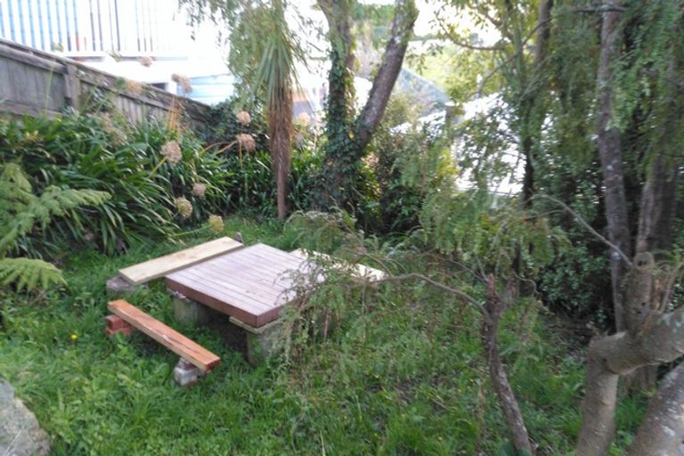 Photo of property in 61 Rolleston Street, Mount Cook, Wellington, 6021