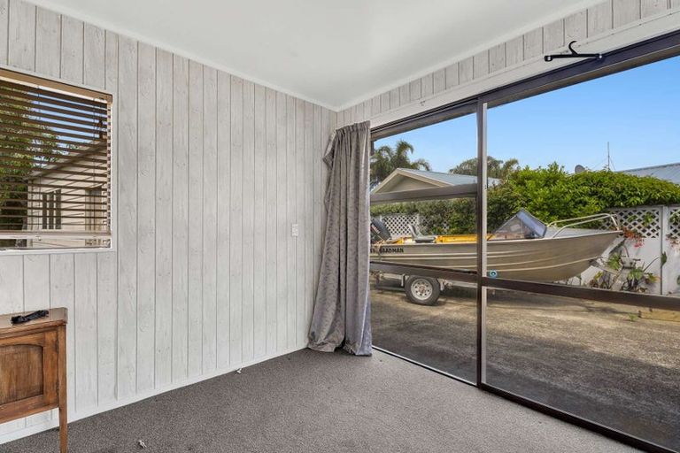 Photo of property in 14 Cholmondeley Crescent, Whitianga, 3510