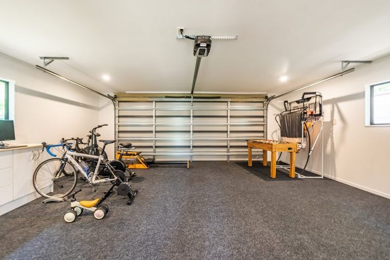 Photo of property in 77 Joseph Banks Drive, Whitby, Porirua, 5024