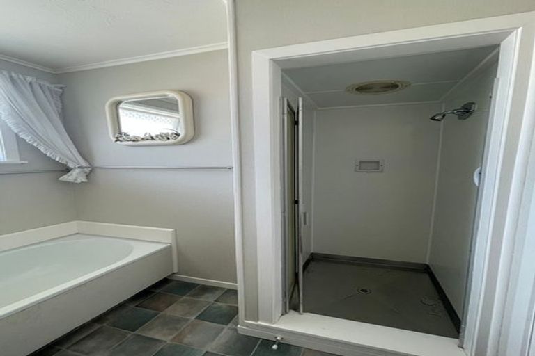 Photo of property in 5 Totara Drive, St Andrews, Hamilton, 3200