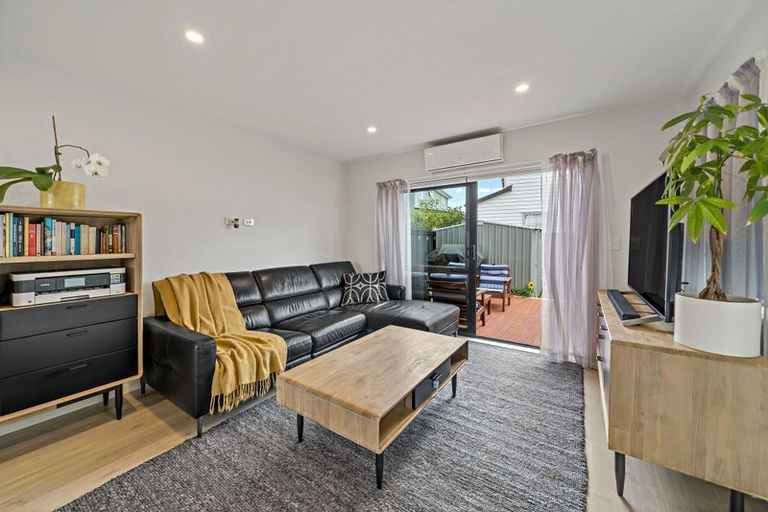 Photo of property in 14 Kearns Drive, Hobsonville, Auckland, 0616