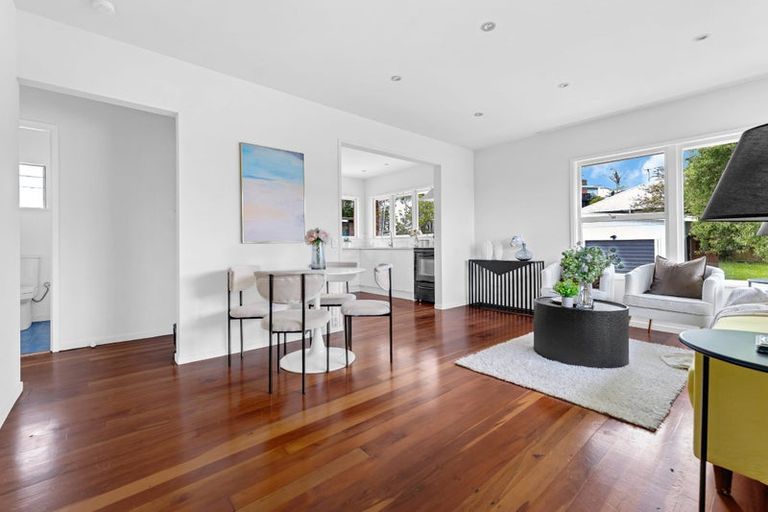 Photo of property in 2/180 Archers Road, Glenfield, Auckland, 0629