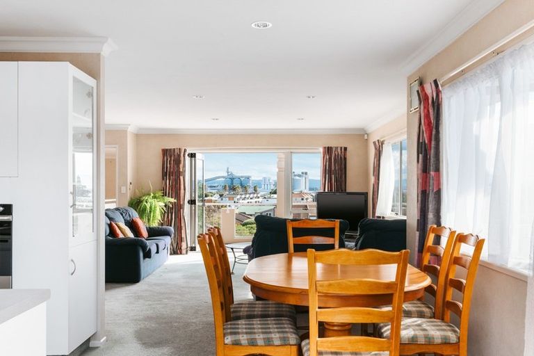 Photo of property in 15 Wells Avenue, Mount Maunganui, 3116