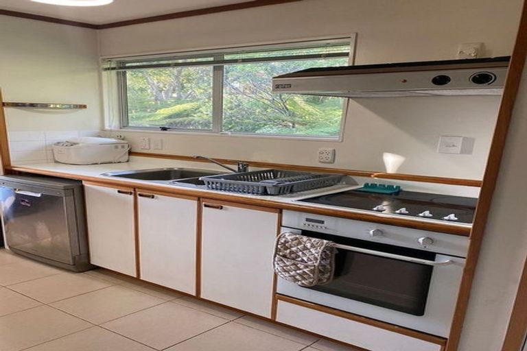 Photo of property in 25 Wilkinson Way, Browns Bay, Auckland, 0630