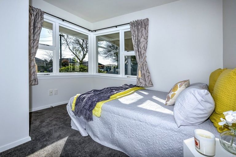 Photo of property in 30 Emlyn Place, Avondale, Christchurch, 8061