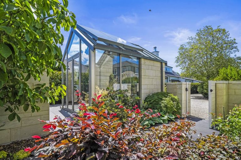Photo of property in 7 Kotare Street, Fendalton, Christchurch, 8041