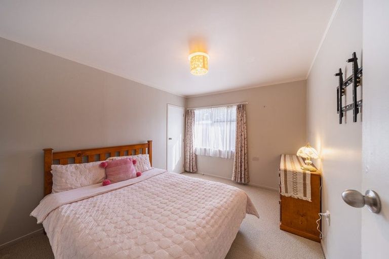 Photo of property in 29 Matipo Crescent, Pukete, Hamilton, 3200