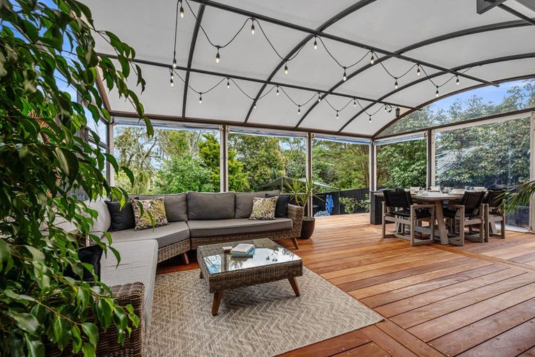 Photo of property in 51 Makiri Street, Helensville, 0800