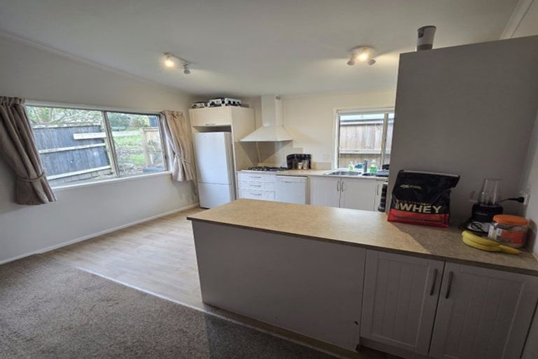 Photo of property in 12 Ranch Avenue, Beach Haven, Auckland, 0626